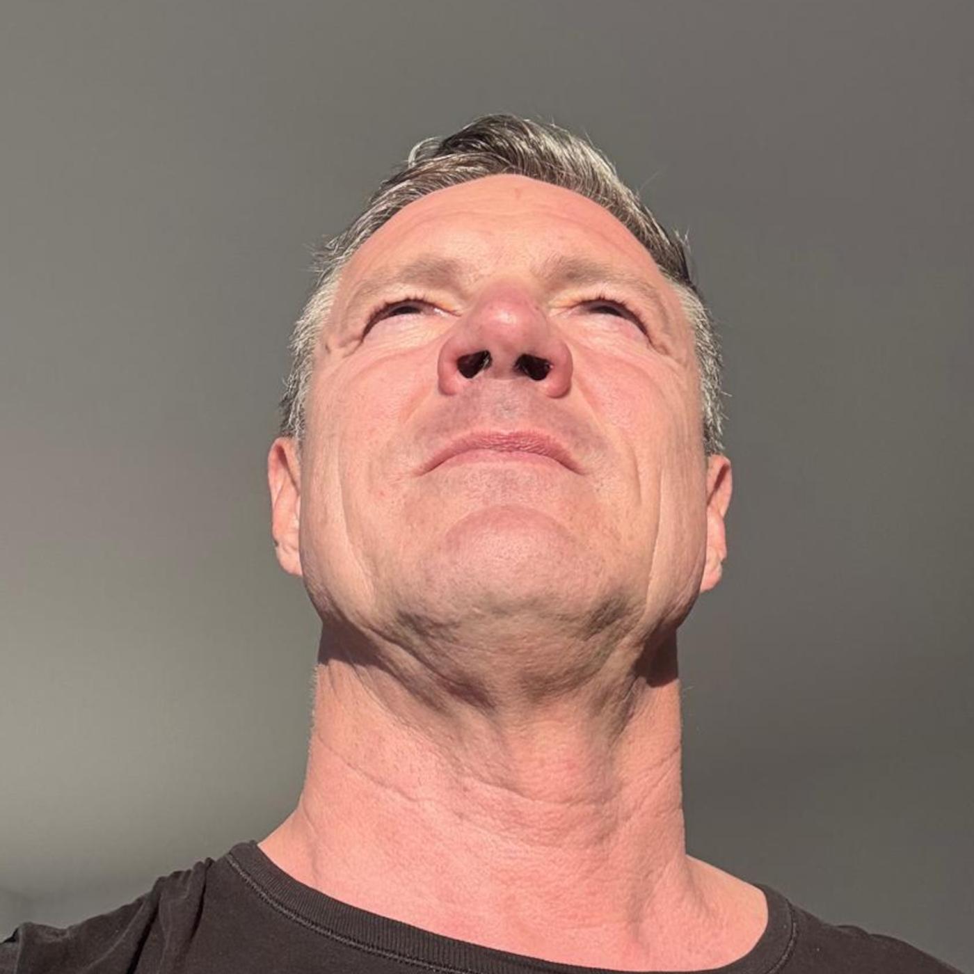 #037 - Was bleibt letztendlich, wenn alles zerbricht? - mit Martin Dreyer